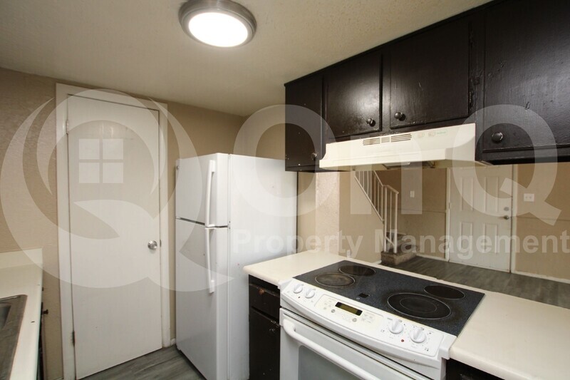 Primary Photo - 1444 N 54th Ave