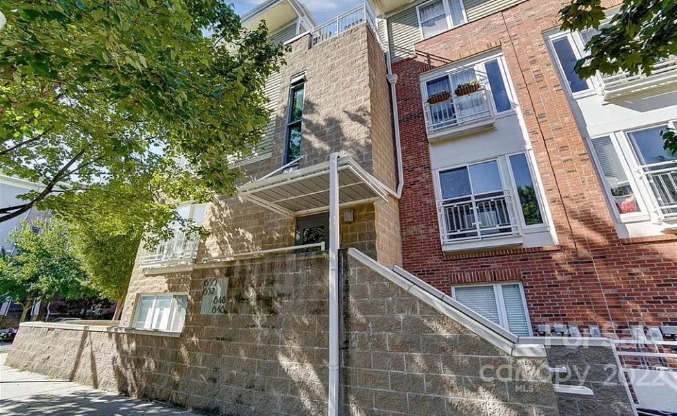 Foto principal - 646 Raphael Pl