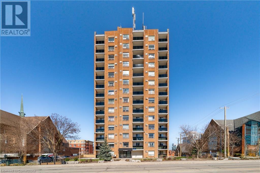 Photo principale - 64 Benton St