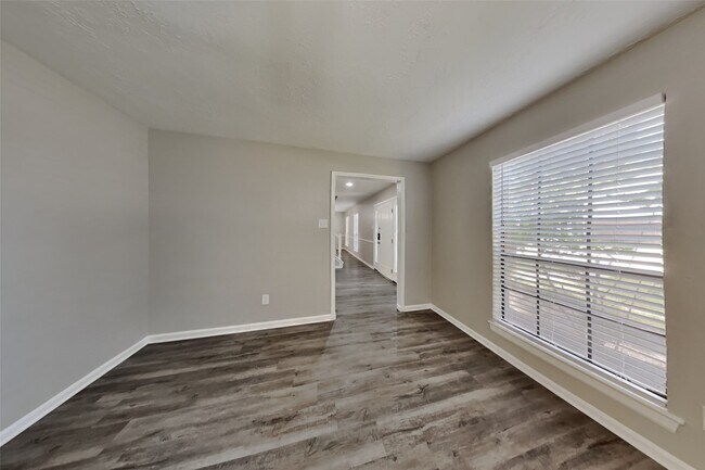 Foto del edificio - 16054 Pinyon Creek Dr