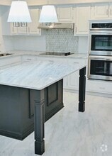 Building Photo - 5587 Ashley Square S