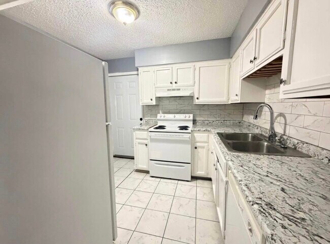 Foto del edificio - 3515 Yorkfield Dr