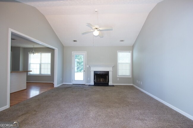 Photo - 350 Windermere Dr House