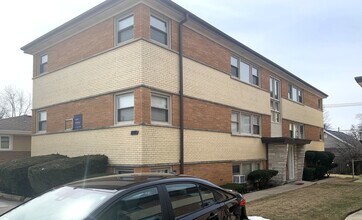Building Photo - 7538 Waukegan Rd