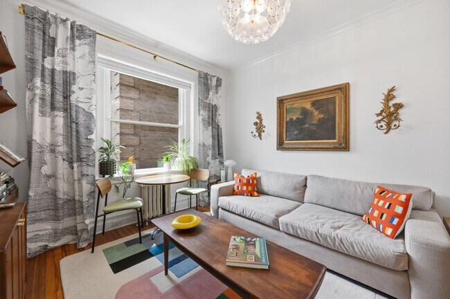 Foto del edificio - 2122 California St NW
