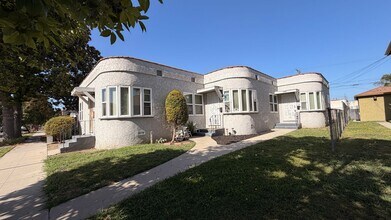 Building Photo - 6415 S Van Ness Ave