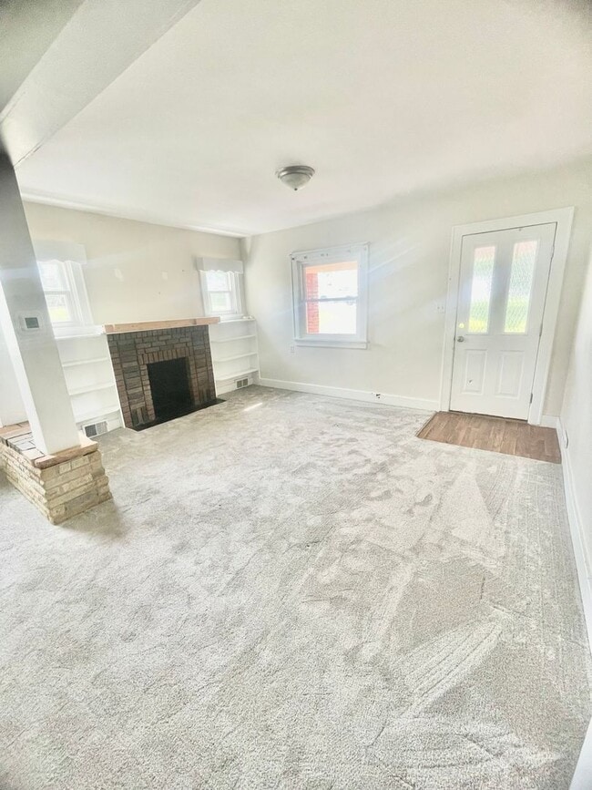 Building Photo - Hopewell - 3 Bedroom & 1 Bathroom - Near 5...