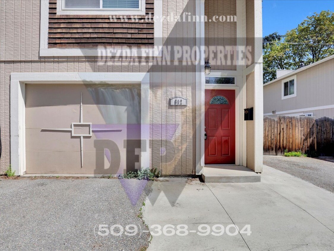 Primary Photo - 610-612 E 42nd