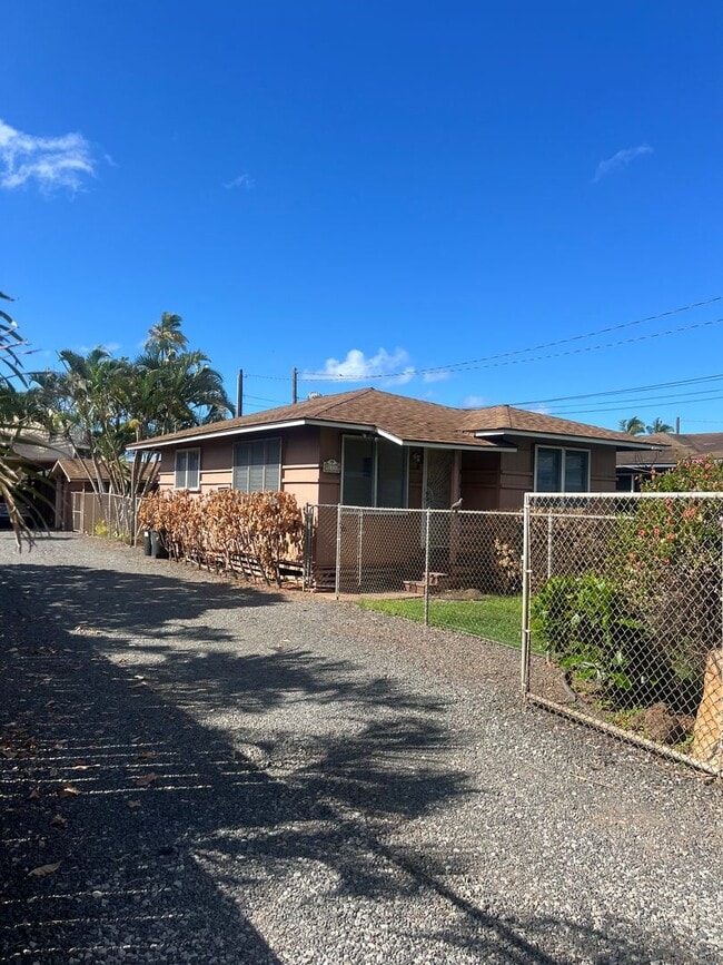 Building Photo - Oneula