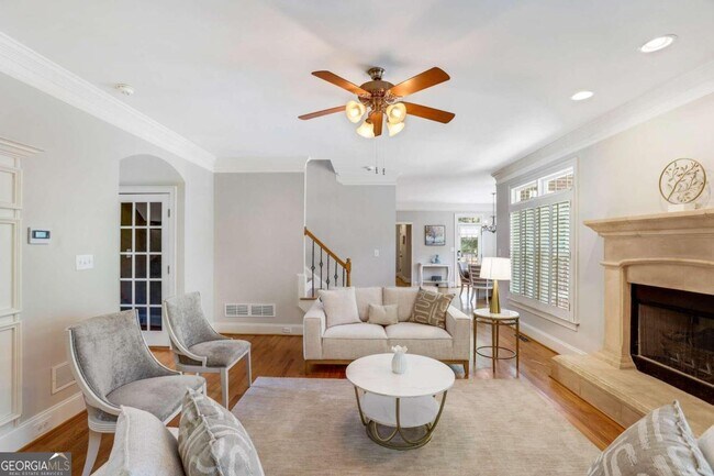 Foto del edificio - 1687 Bristol Farms Ct