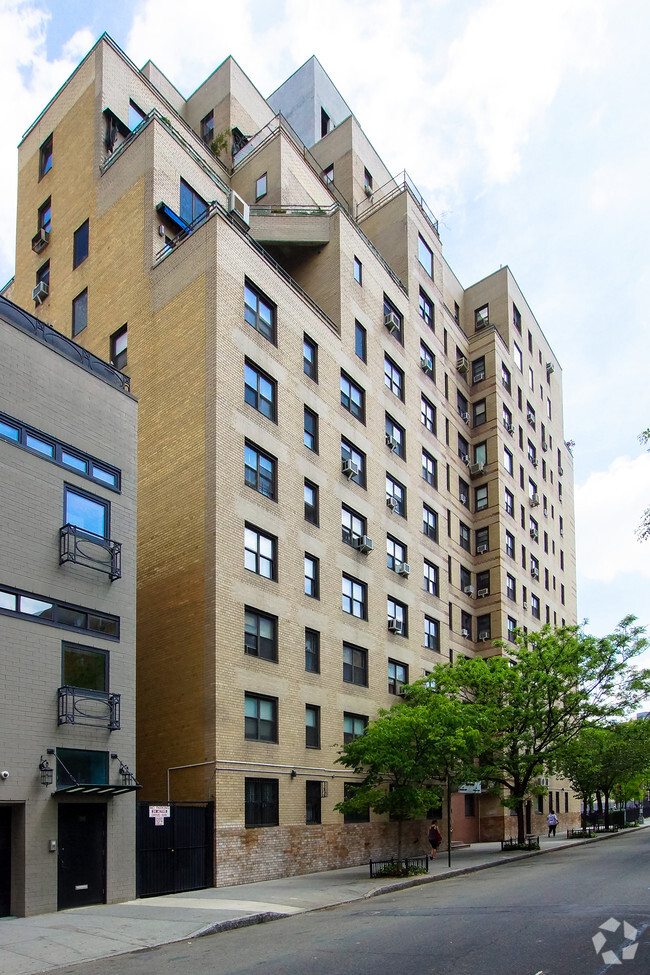 Building Photo - 180 W Houston St