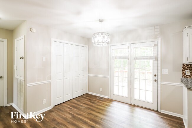 Foto del edificio - 2675 Elkmont Dr