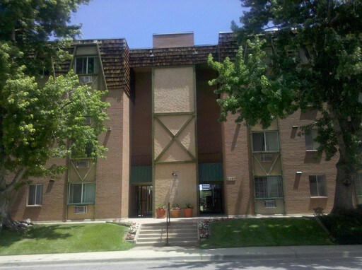 Building Photo - 1160 S Joliet St