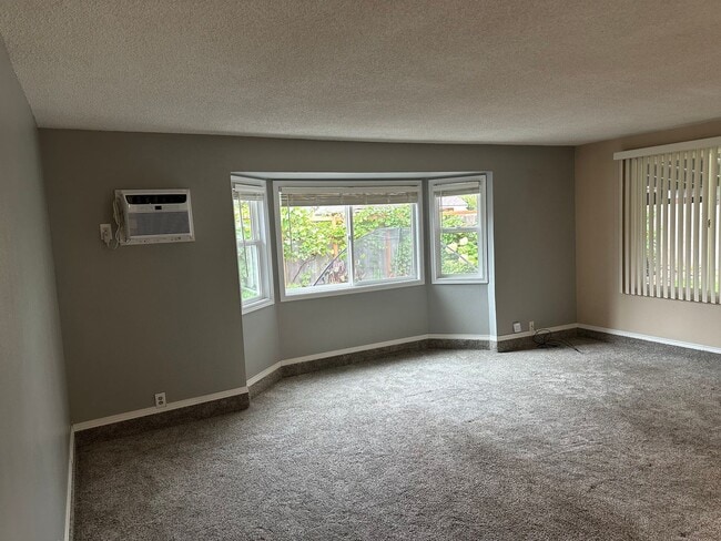 Foto del edificio - Beautiful 3 bedroom 2 bath house in Thurston!