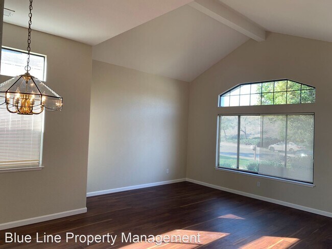 Building Photo - 3 br, 2 bath House - 2404 Whitetail Drive