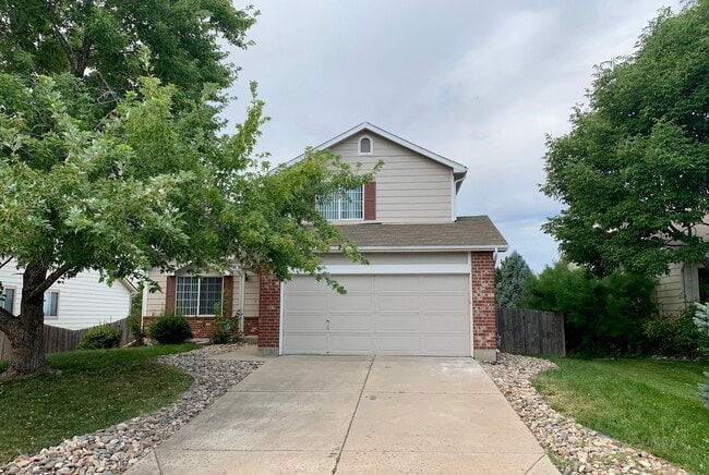 Renovated 4 BR/4BA Home with Large Backyar... - Renovated 4 BR/4BA Home with Large Backyar...