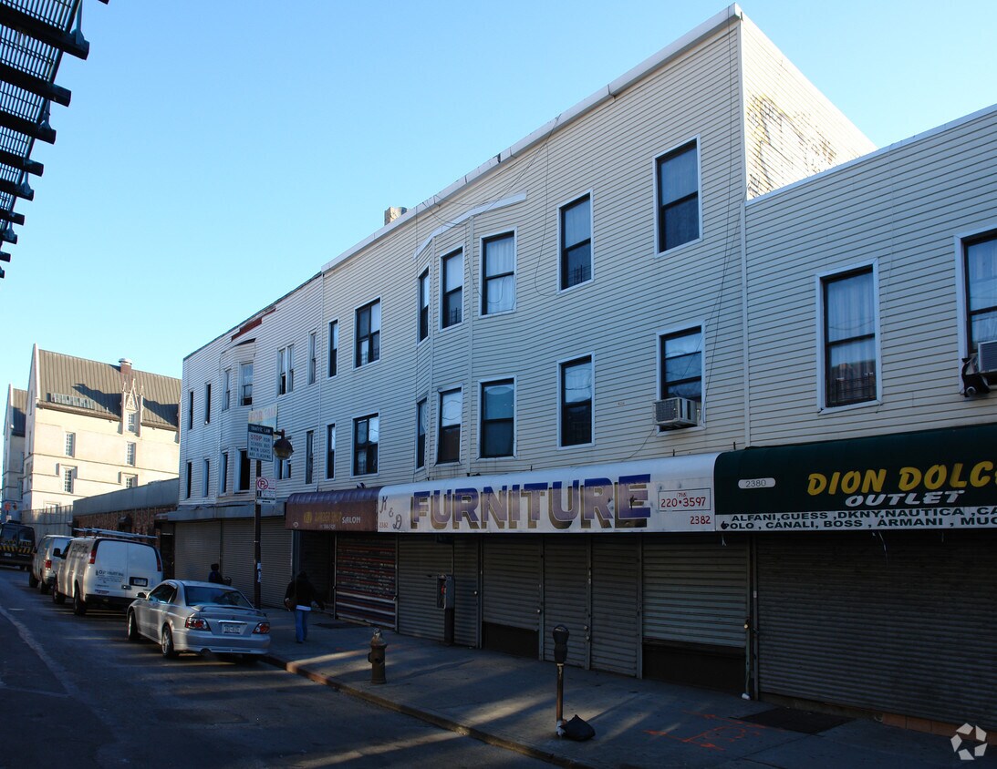 Building Photo - 2382-2384 Jerome Ave