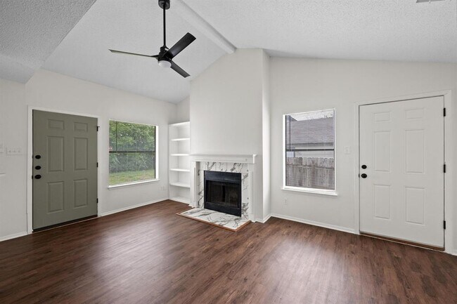 Foto del edificio - 2907 W Slaughter Ln