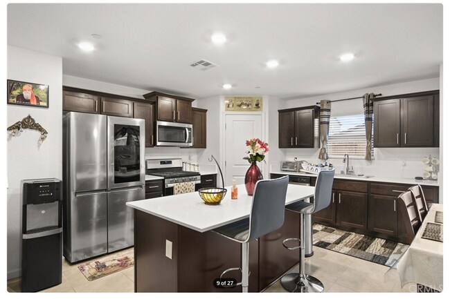 Building Photo - 668 Jessie Dr