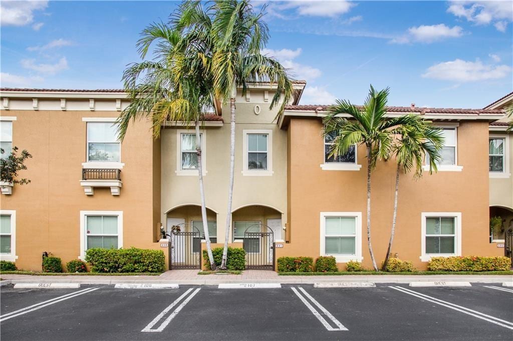Photo - 219 Lake Monterey Circle, Boynton Beach, FL 33426 - 3 BR 3 BA townhouse