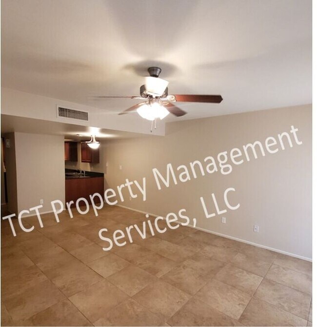 Building Photo - Great Condo in Great Location!