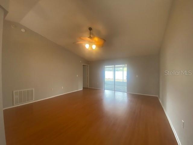 Foto del edificio - 3938 Creek Woods Dr