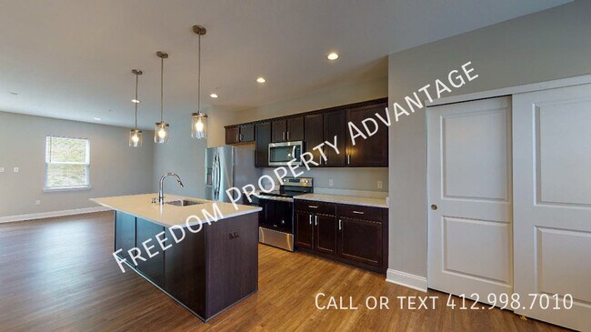 Foto del edificio - Arden Farm Townhome - 3BD