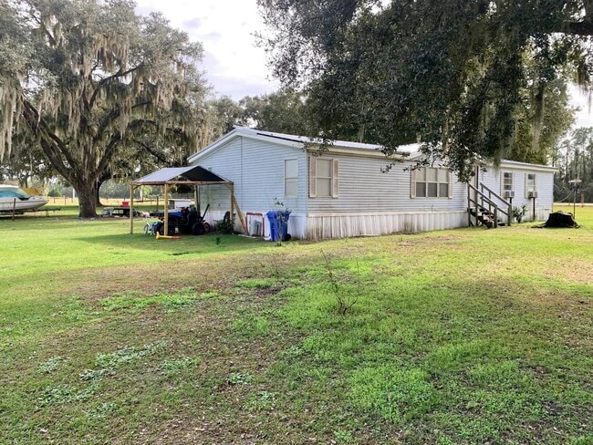 Building Photo - 17028 FL-674