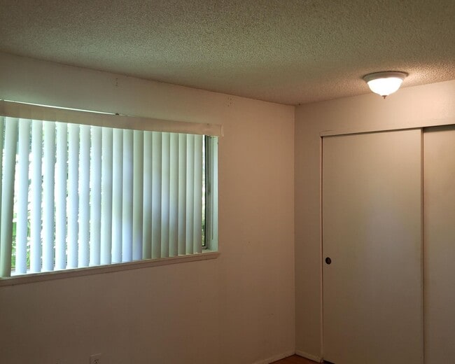 Foto del edificio - Cute 2BD Duplex,  - Has all Hardwood Lamin...