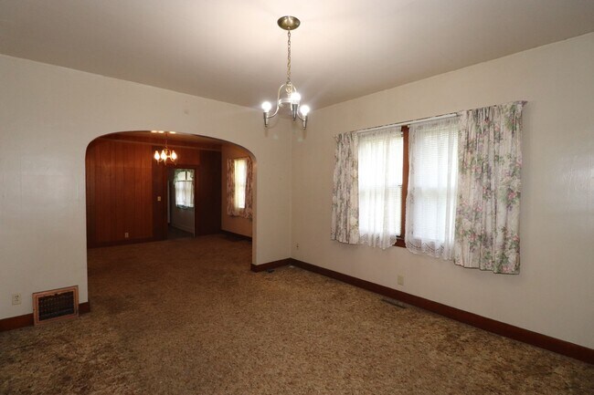 Foto del edificio - Spacious home for rent