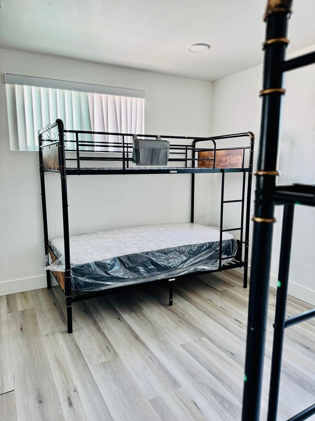 Foto del edificio - 215 E 29th St