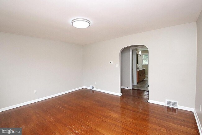 Foto del edificio - 12113 Walnut Point Rd