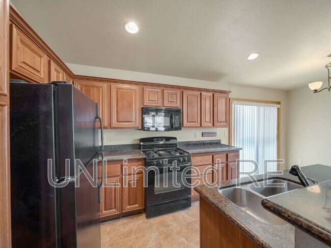 Building Photo - 2233 Gambel Oak Trail