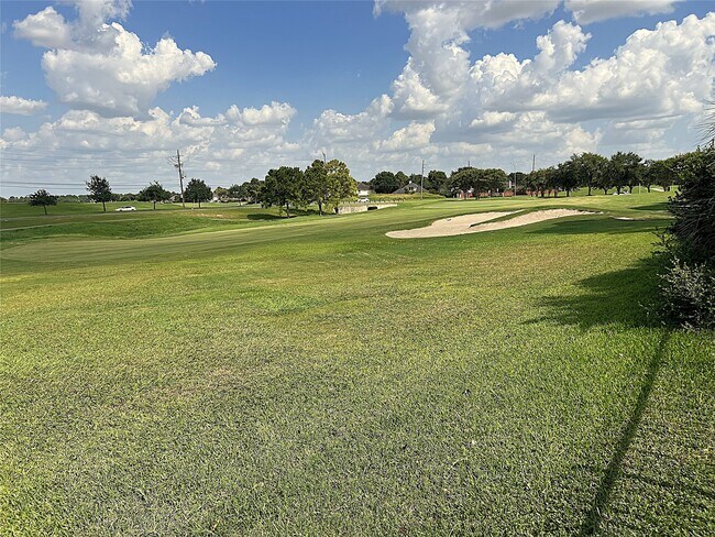 Foto del edificio - 10634 Lyndon Meadows Dr