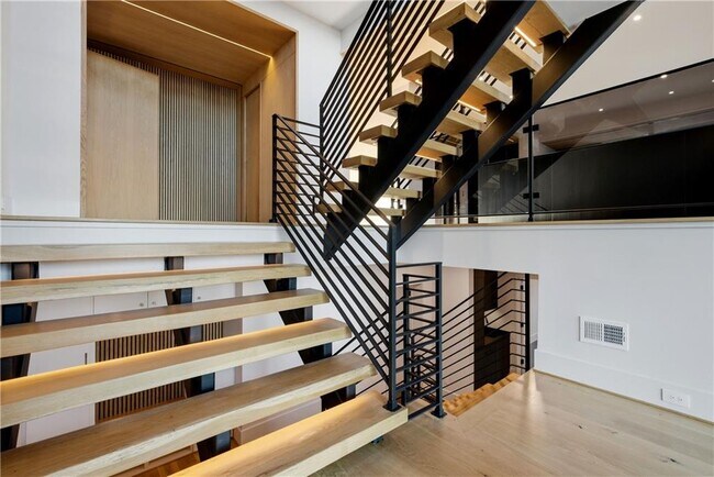 Foto del edificio - 1033 Reeder Cir NE