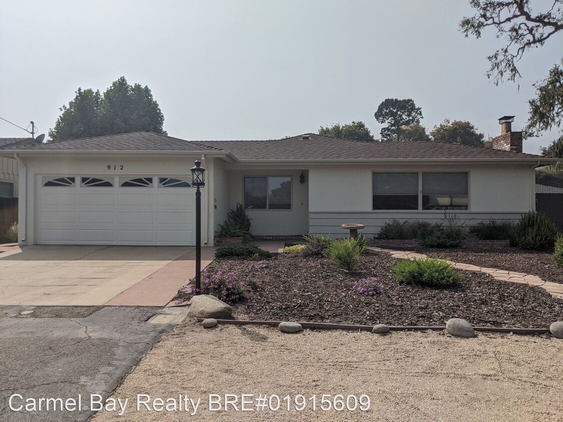 Primary Photo - 3 br, 2 bath House - 912 Monterey Circle