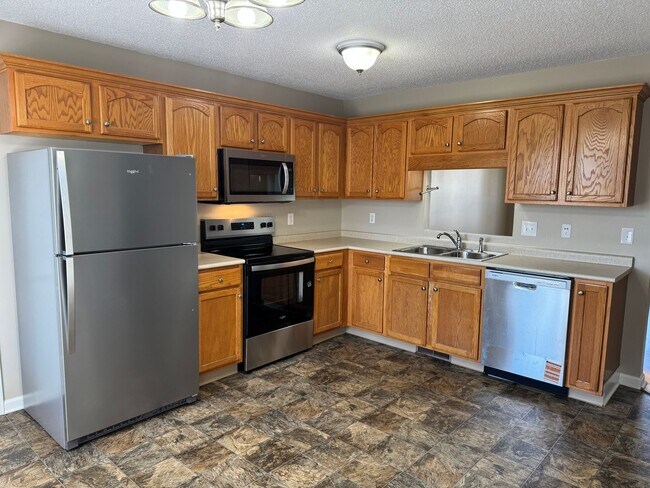 Foto del edificio - Three Bedroom in Oak Grove