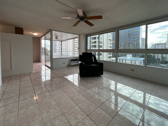 Foto del edificio - 1BD/BA at Waikiki Townhouse. Spacious, great views.