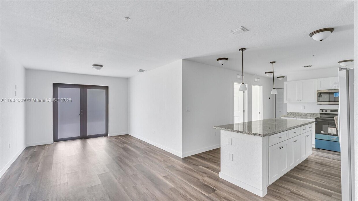 Primary Photo - 13395 SW 250th St