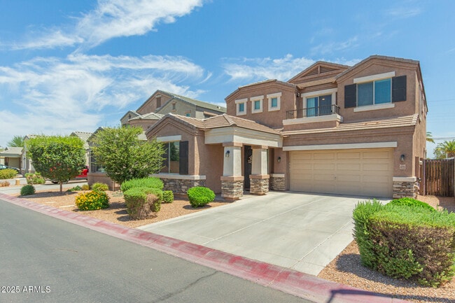 Foto del edificio - 1723 N Hillcrest