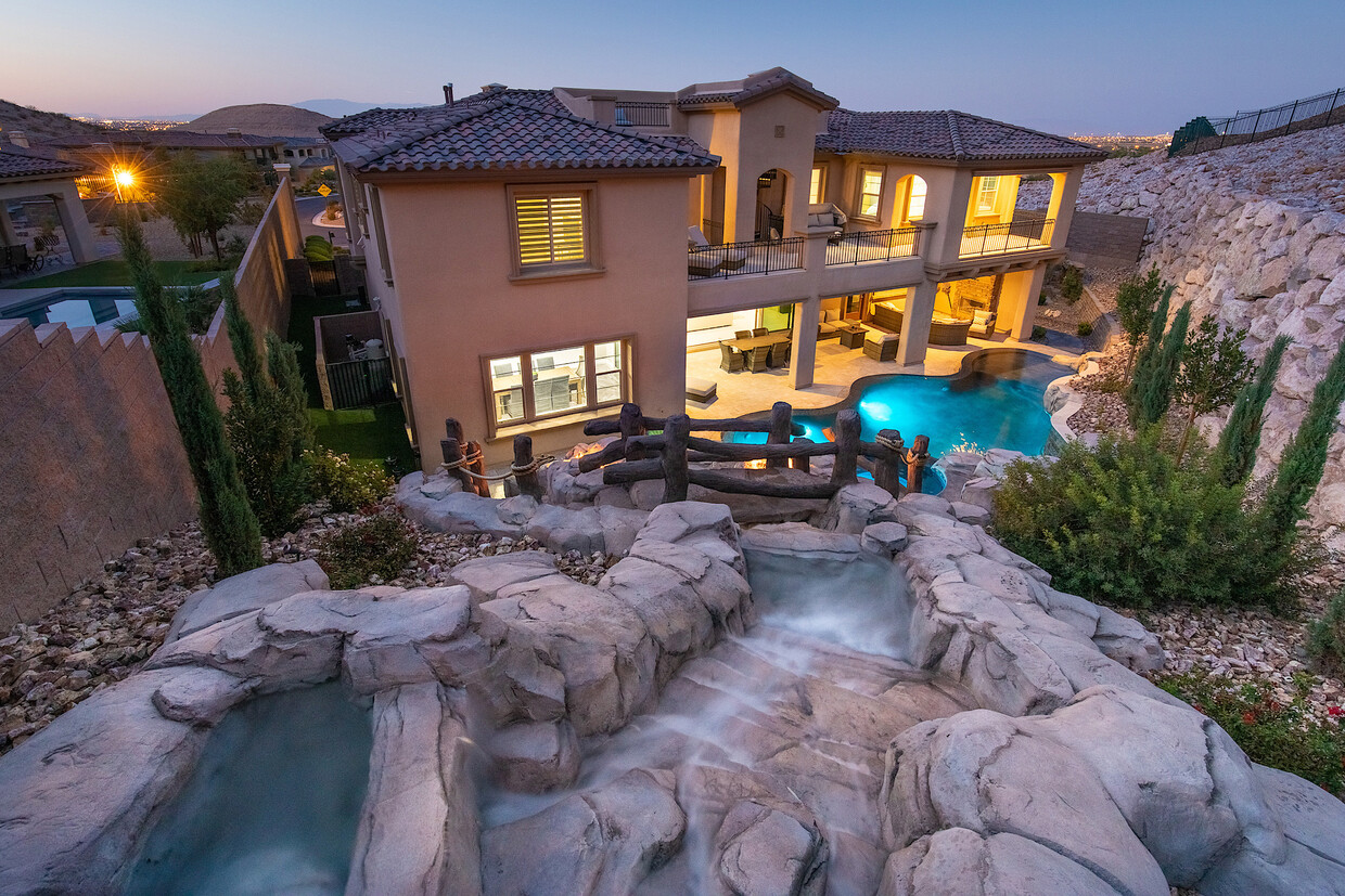 Foto principal - 89 Olympia Chase Dr