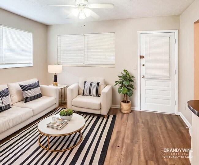 Foto del edificio - 7603 Brockhurst Dr