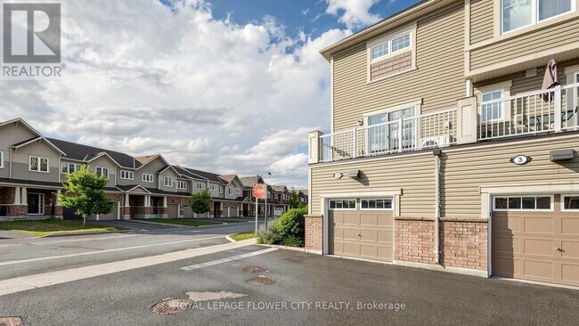 Photo du bâtiment - 2500 Hill Rise Ct