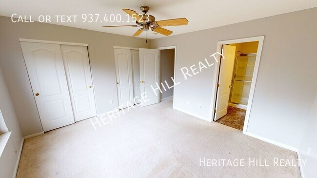 Building Photo - 2 Bedroom, 2.5 Bath Condo with 1 Car Garag...