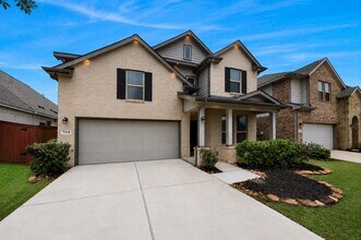 Building Photo - 7214 Cordgrass Prairie Ln