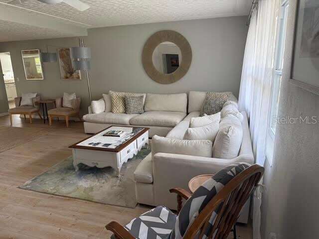 Foto del edificio - 2186 Sunnyside Pl