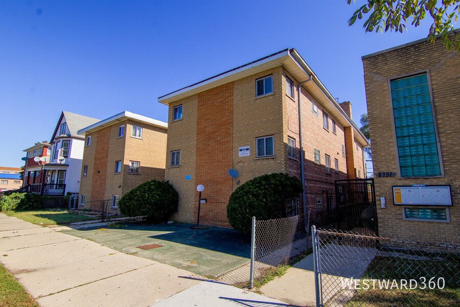 Primary Photo - 8745 S Cottage Grove Ave