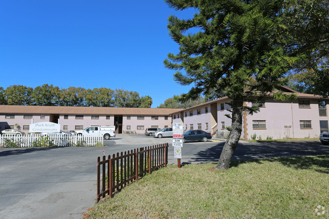 Foto del edificio - Park South Condominium