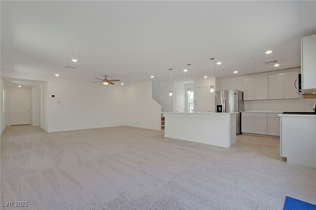 Building Photo - 8452 Vulturo Ave