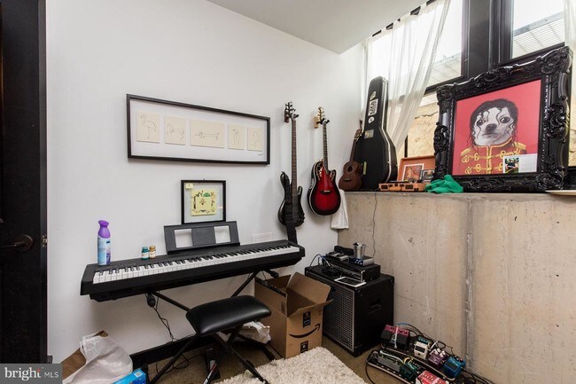 Foto del edificio - 1701 Tulip St